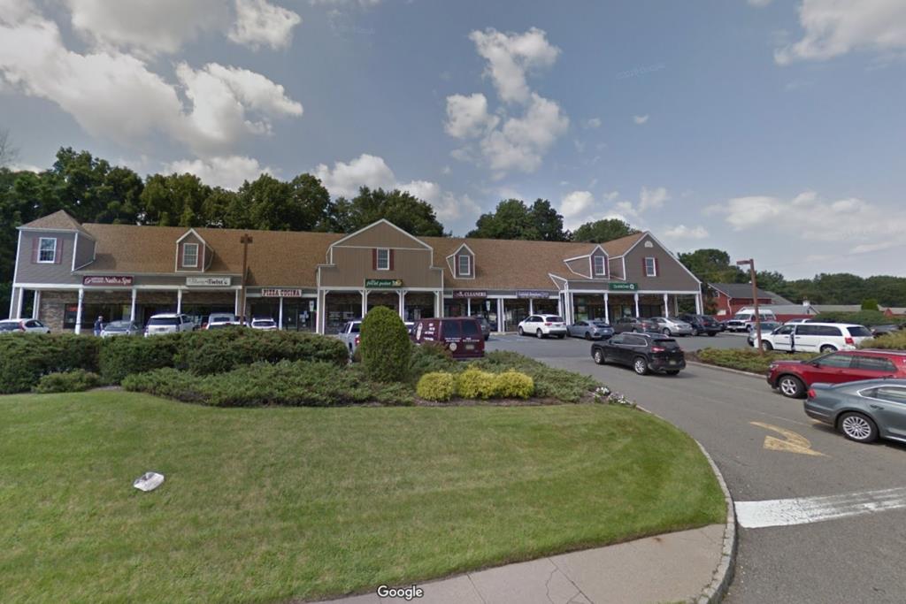 Retail Store in 440 MAIN ROAD, TOWACO, NJ