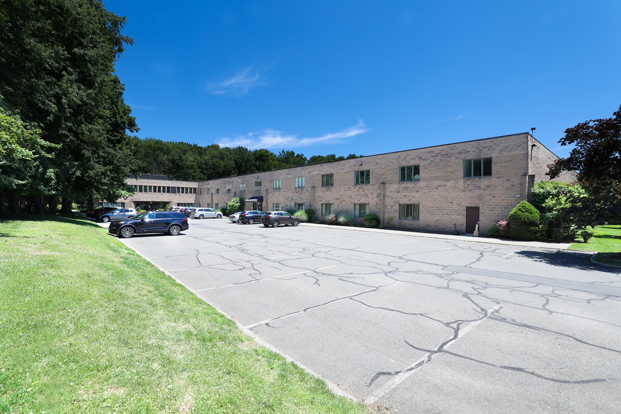 Office Space Available For Lease at 7 Reuten Dr, Closter, New Jersey 07624